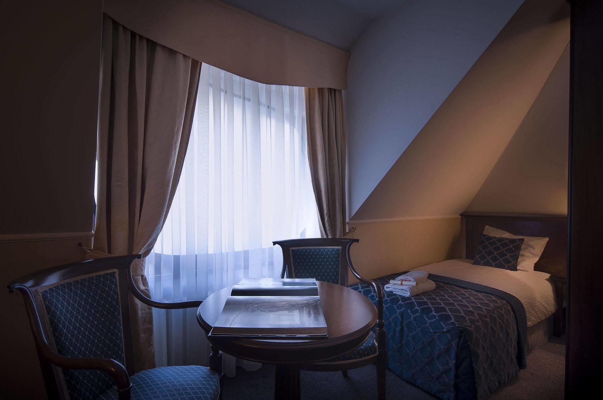 Grand Sal Hotel Wieliczka Exterior foto