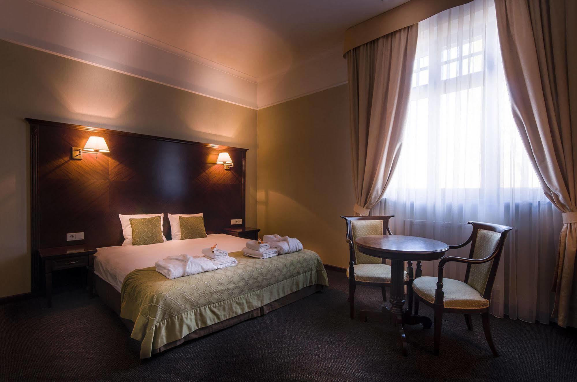 Grand Sal Hotel Wieliczka Exterior foto